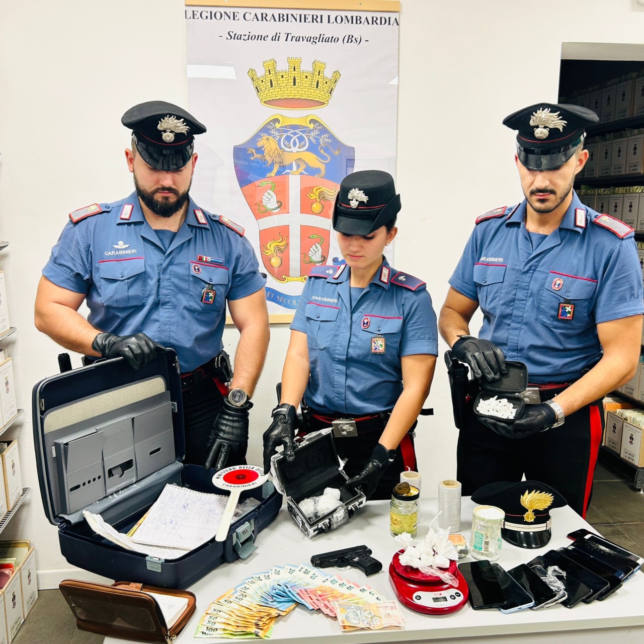 Deposito di droga scoperto seguendo il Gps di una bicicletta rubata: 39enne arrestato
