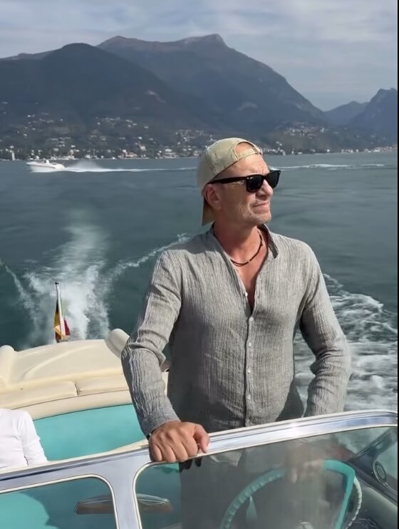 Dieci giorni «da salodiano»: Biagio Antonacci sul lago tra negozi, chiacchiere e selfie