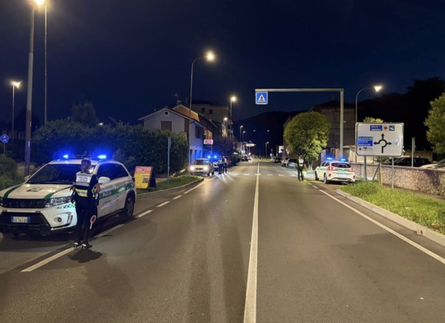 Furto in un supermercato a Villanuova sul Clisi, denunciate anche due persone per droga