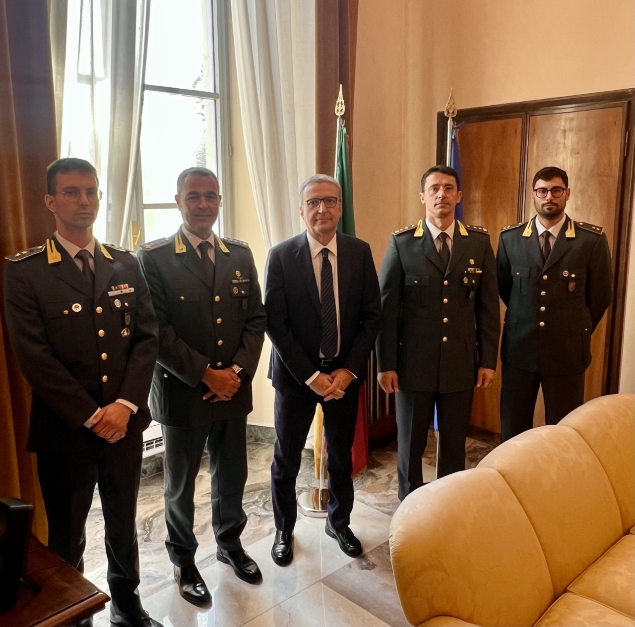Guardia di Finanza: il Prefetto accoglie tre nuovi ufficiali