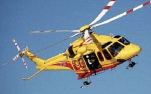 Manerba del Garda: perde il controllo dello scooter e cade a terra, arriva l’elisoccorso