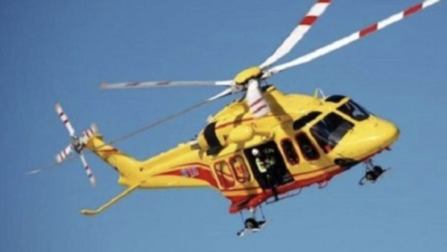 Manerba del Garda: perde il controllo dello scooter e cade a terra, arriva l’elisoccorso