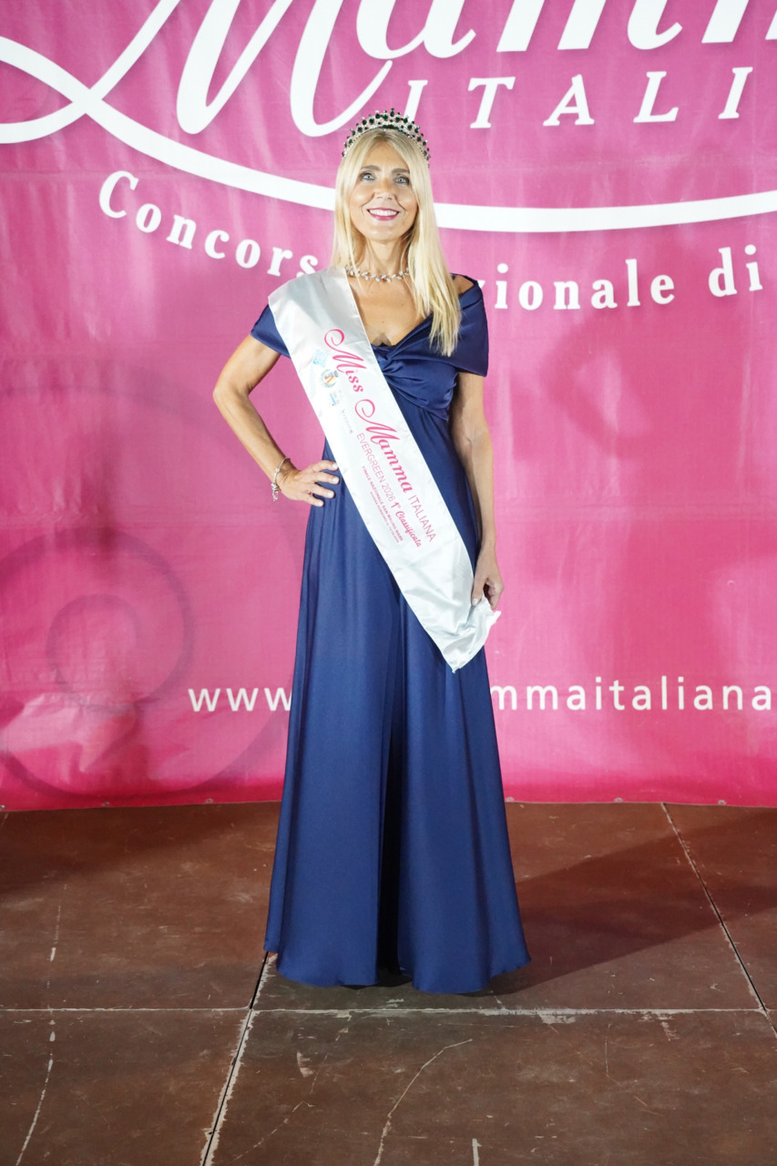 Miss Mamma Italiana Evergreen 2026 è Simona Troncana di Capriolo