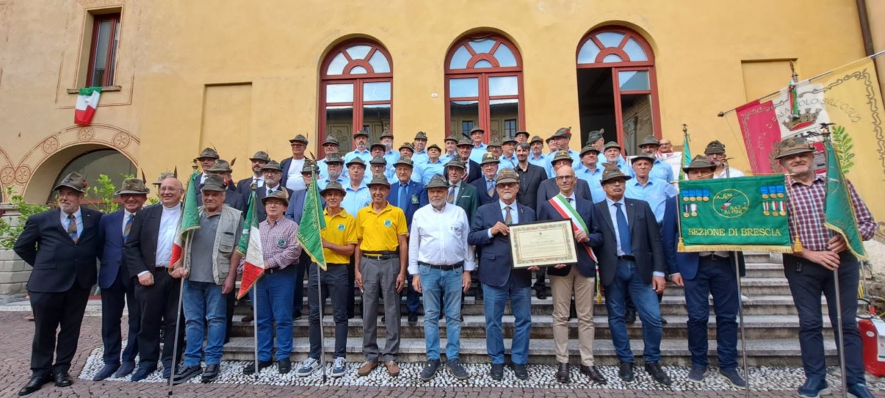 Palazzolo  conferisce la Cittadinanza Onoraria agli Alpini: «Il nostro modo più solenne per dirvi grazie»