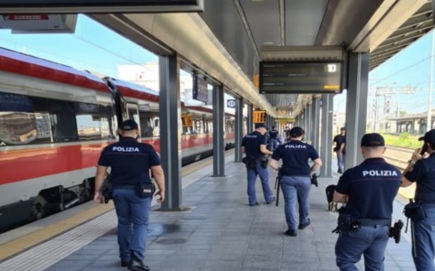 Polfer in prima linea a Brescia: ritrovano una minore scomparsa