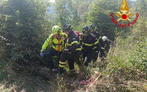 Provaglio Valsabbia: auto del Rally Mille Miglia esce di strada, arriva l’elisoccorso