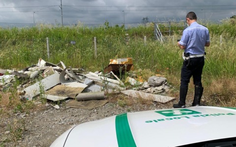 Abbandono di rifiuti: 65 multe in 6 mesi a Rovato