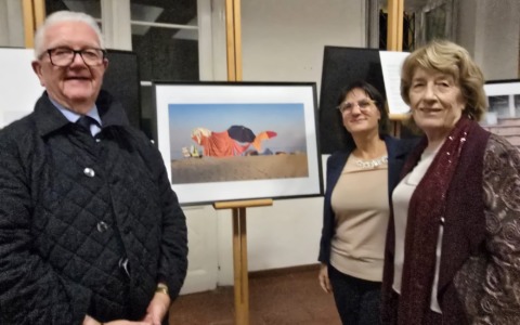 “Immagini e linguaggio dell’anima”, fotografia e poesia in mostra ad Acqualunga