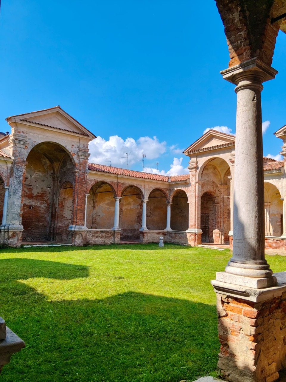 Il Sagrato di Borgo San Giacomo candidato  tra «I luoghi del cuore» del Fai: via al voto