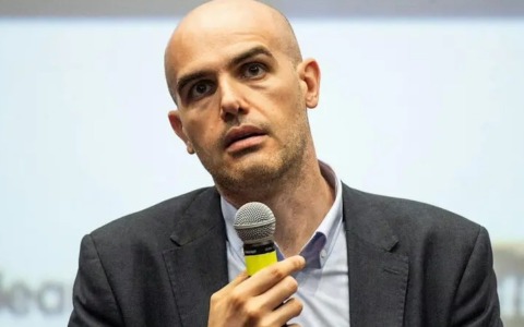 Dario Fabbri apre “Logos – Parole in movimento”