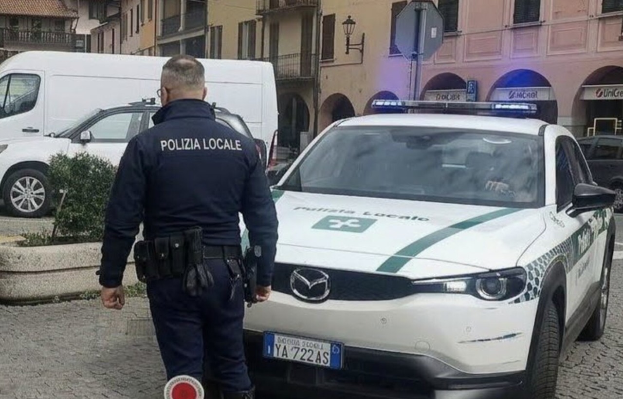 Spacciatori alloggiati abusivamente in un B&B: scattano le manette