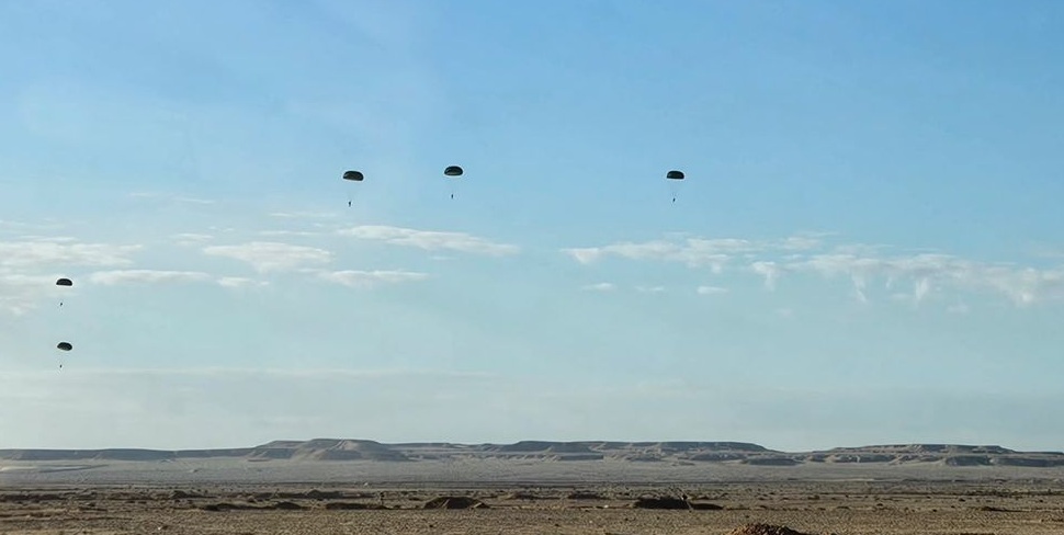 El Alamein, tredici bresciani in volo per ricordare la Folgore