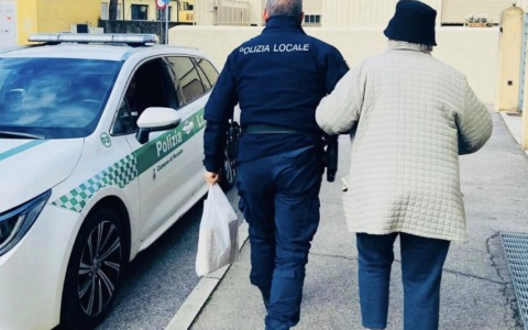 “Passiamo a ritirare il denaro per la cooperativa sociale”, 85enne truffato