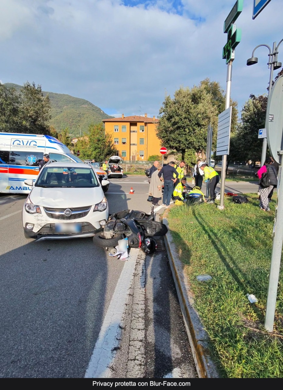 Scontro auto moto a Salò