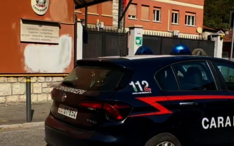 Avevano più di tre etti di cocaina in casa: coppia in manette
