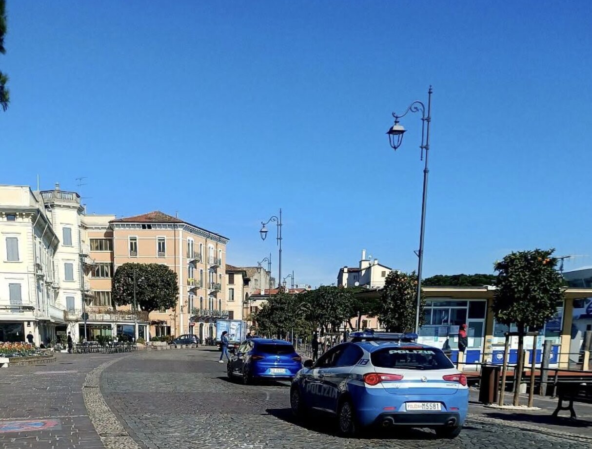 Spaccio: coppia colta a Desenzano del Garda mentre cede droga in cambio di denaro