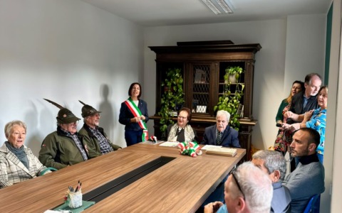 Toscolano Maderno, due ospiti della Rsa diventano sindaco e vice sindaco per un giorno