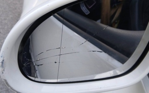 Truffa dello specchietto: fermato dopo un inseguimento a Roé Volciano