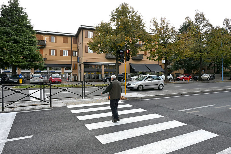 Via Triumplina a Brescia, da oggi attivo un nuovo attraversamento semaforico