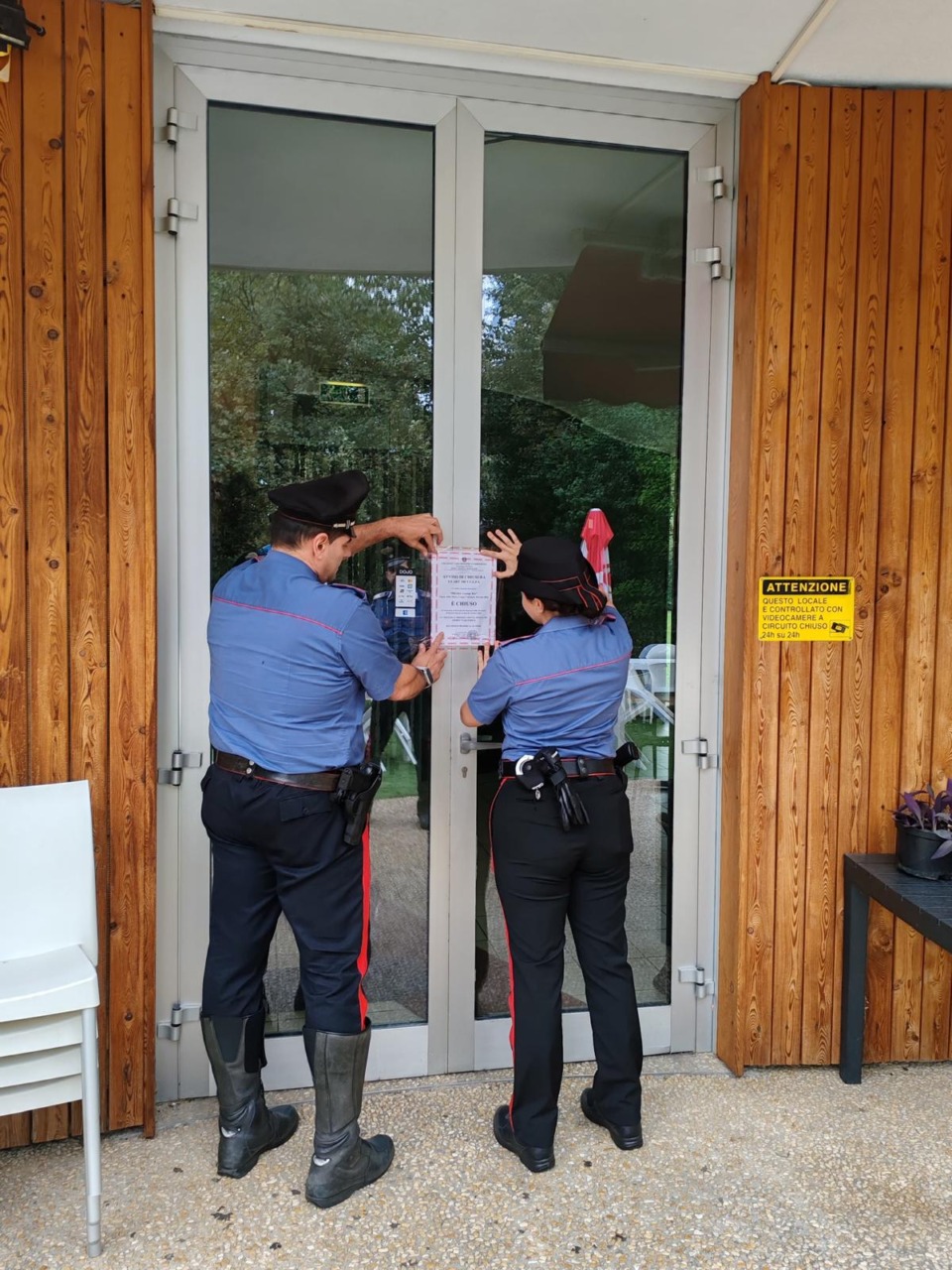 Sospesa la licenza al bar del parco Aldo Moro dopo la rissa